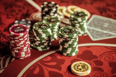 kola togel mobile app displaying live dealer blackjack